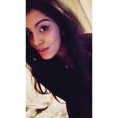 lalalasunaina's profile picture. It's the people who no one imagines anything of who do the things that noone can imagine.