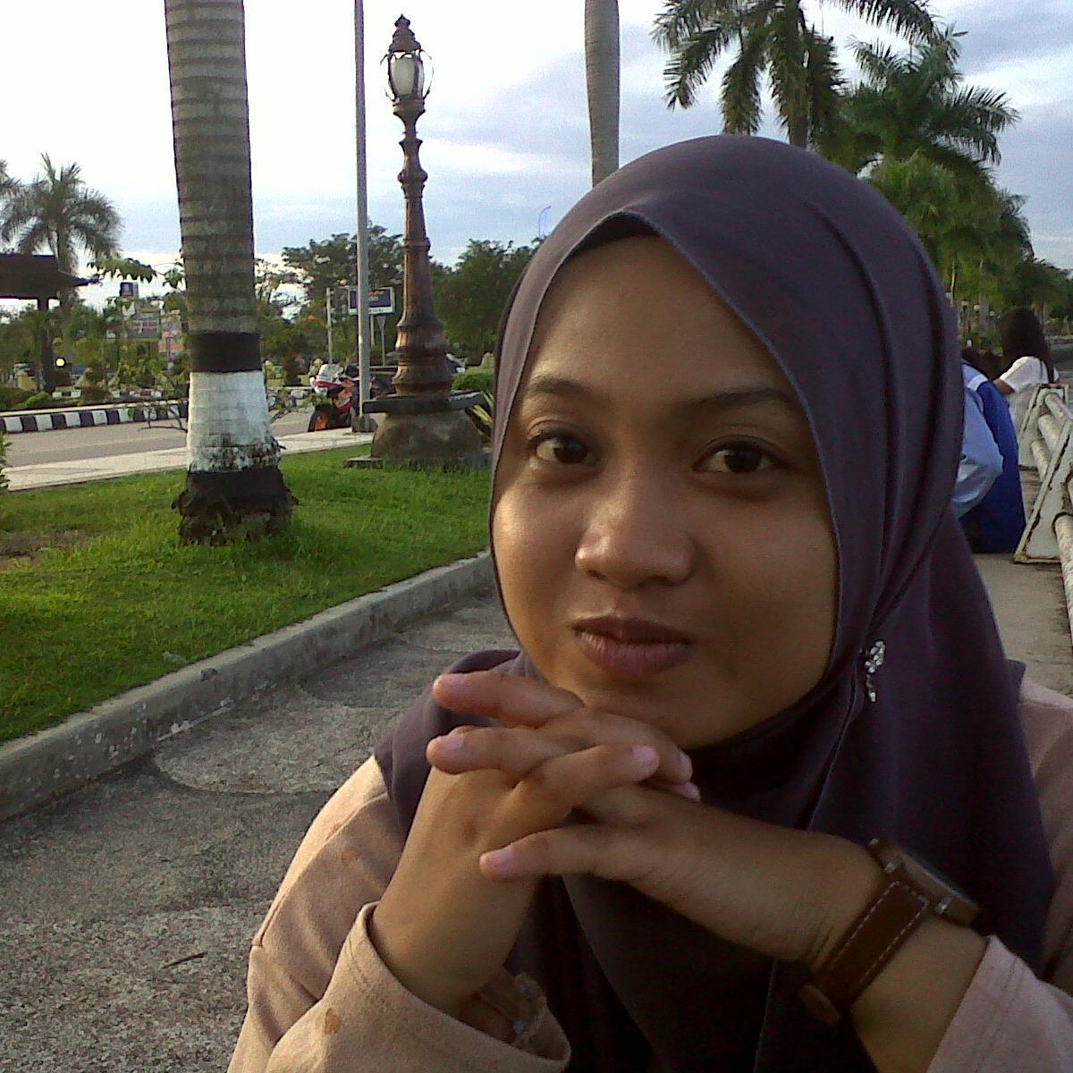 fv95_idhaa Profile Picture