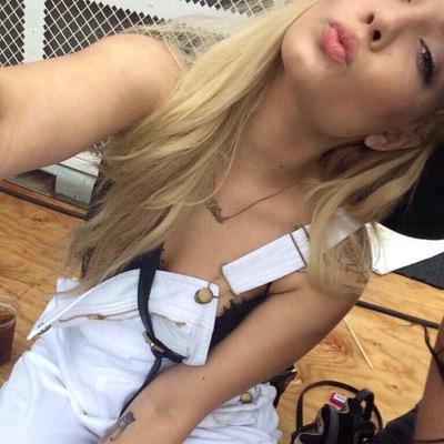 free follow from @vinylkink but you should totally go follow her ;)