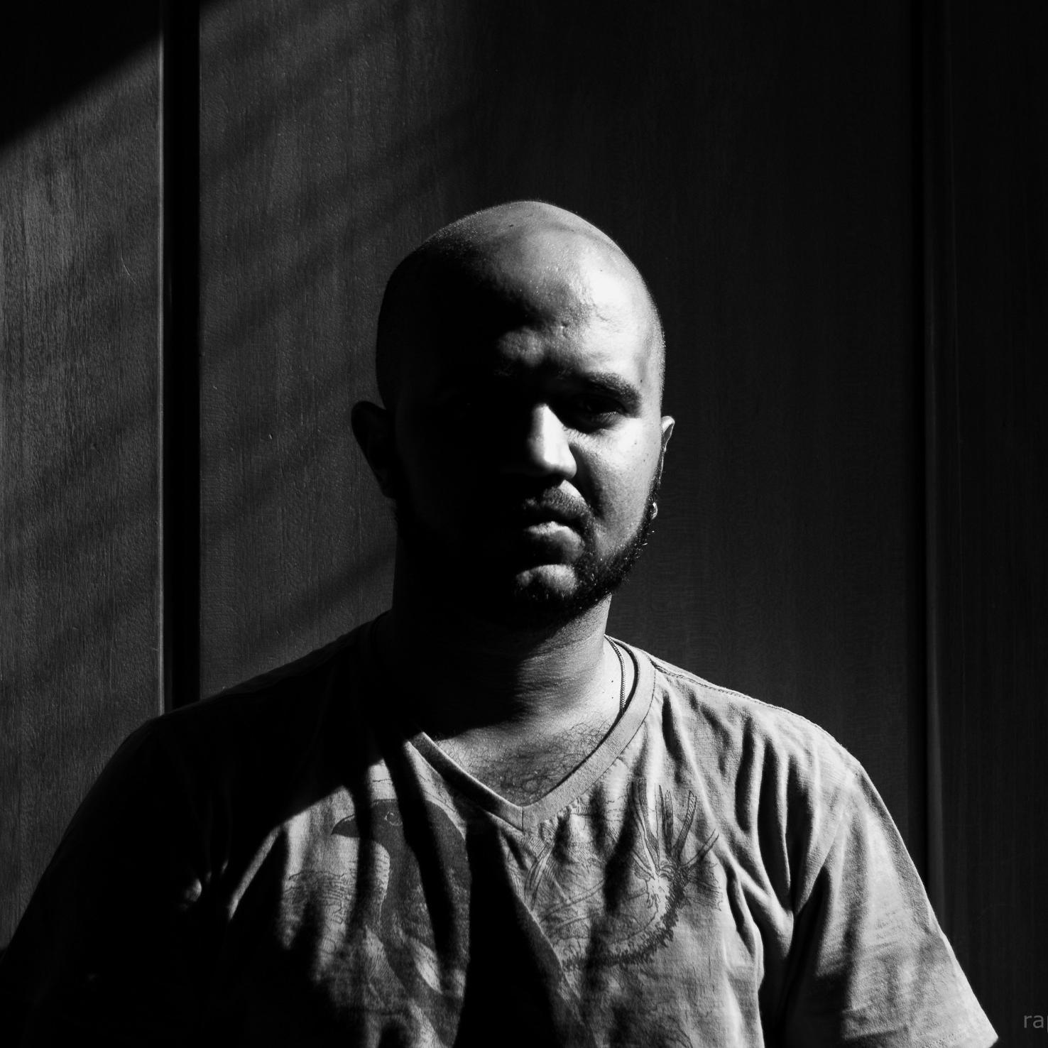 Mineiro de João Monlevade, mas Belorizontino de coração.Graduado em Ciências da Computação. Tem na fotografia um hobby, que o empolga cada dia mais.