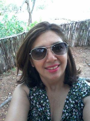 Viver e não ter a vergonha de ser feliz.