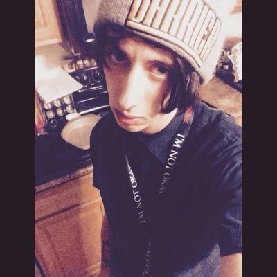 20/Guitarist @TragodiaFL/skateboarding/cannabis supporter/