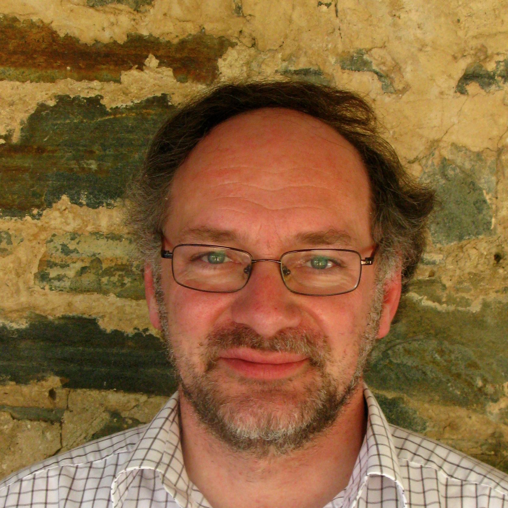 Journalist, liefhebber van goede keuken en fijne wijnen