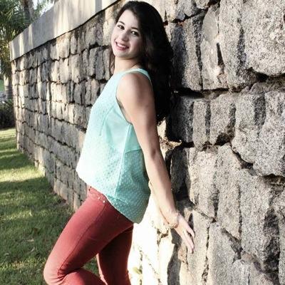 Instagram: @nayanesm_ ️
Facebook: Nayane Maraques ️