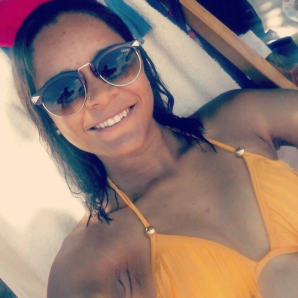 *Solteira *Whats 79 9895-6367 * 1.7 anos ♪♫ Eu tenho um dicionário de defeitos
Desculpe amor esse é meu jeito
Esse é o jeito meu ♪♫