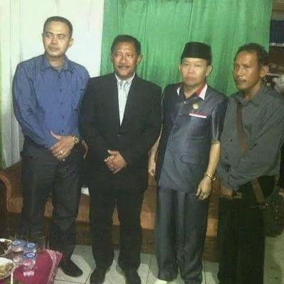 Jadikan diri manfa'at orang lain...
Lewati semua dengan keceria'an....Lupakan masa lalu,perbaiki hari ini dan rencanakan masa depan...maju terus pantang mundur