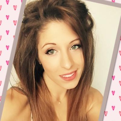 NadzLea's profile picture. Live your best life.