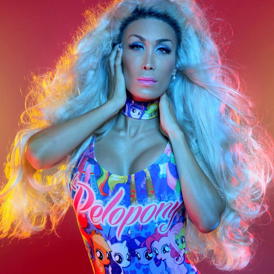 Fan and news account dedicated to the spanish queen. Buy #GetReadyToFeel #Androgynous & #PlasticLove on iTunes NOW!