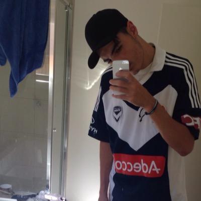 18 | Australian | Someone Verse me in FIFA 15