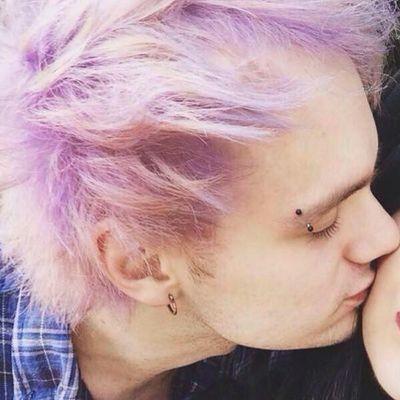 akwardxclifford's profile picture. why have boyfriends when There is Michael Clifford || Follow!!!!!