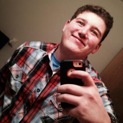 I like fourwheeling i like trucks i like raceing im single