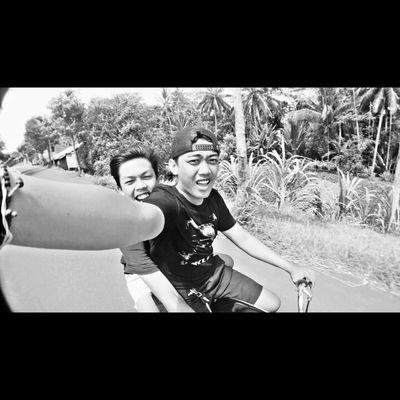 GstJaya's profile picture. 