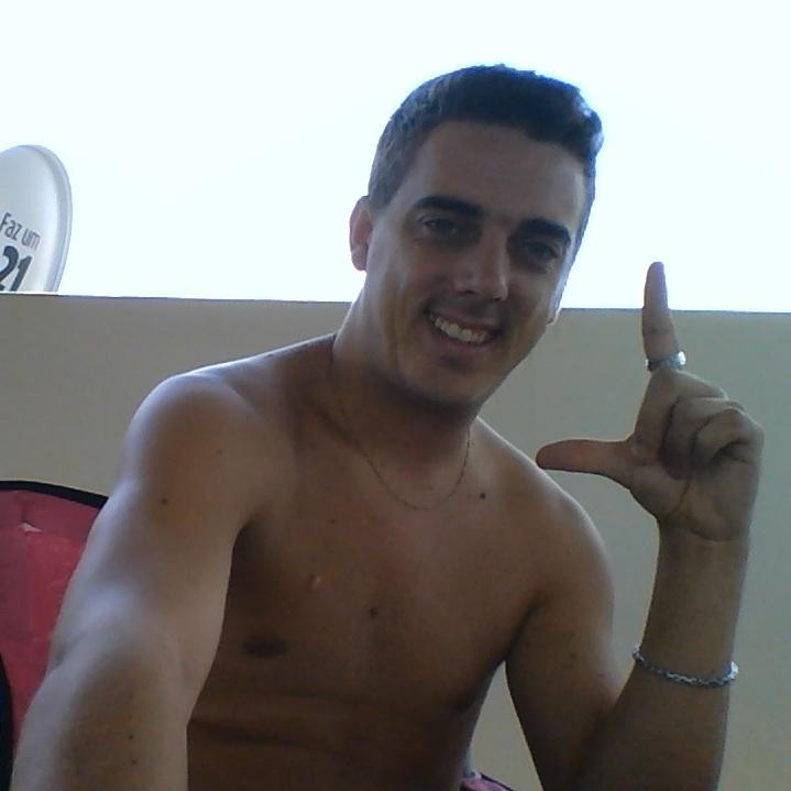 Sou amante de tecnologia da informação
Toda ação tem uma reação
Sou diferente e amo fazer a diferença ;)