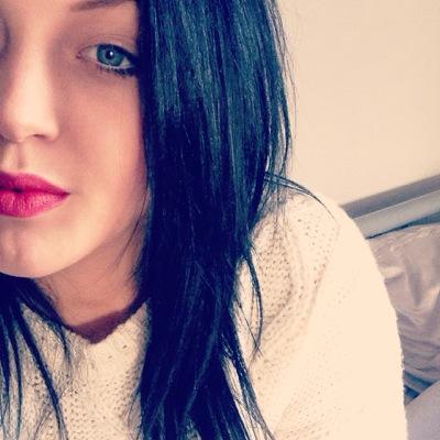 DaniellaFryy's profile picture. Trust gets you killed, Love gets you hurt and Being Real gets you hated.