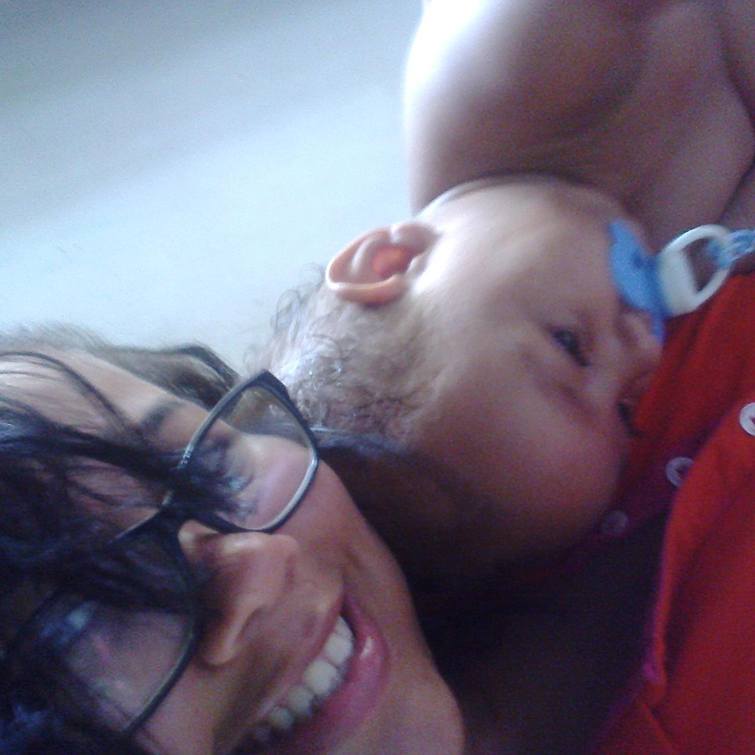 casada, feliz, e o mais importante com cristo, autor e consumador da minha fé. te amo jesus e não há para mim outro igual a ti