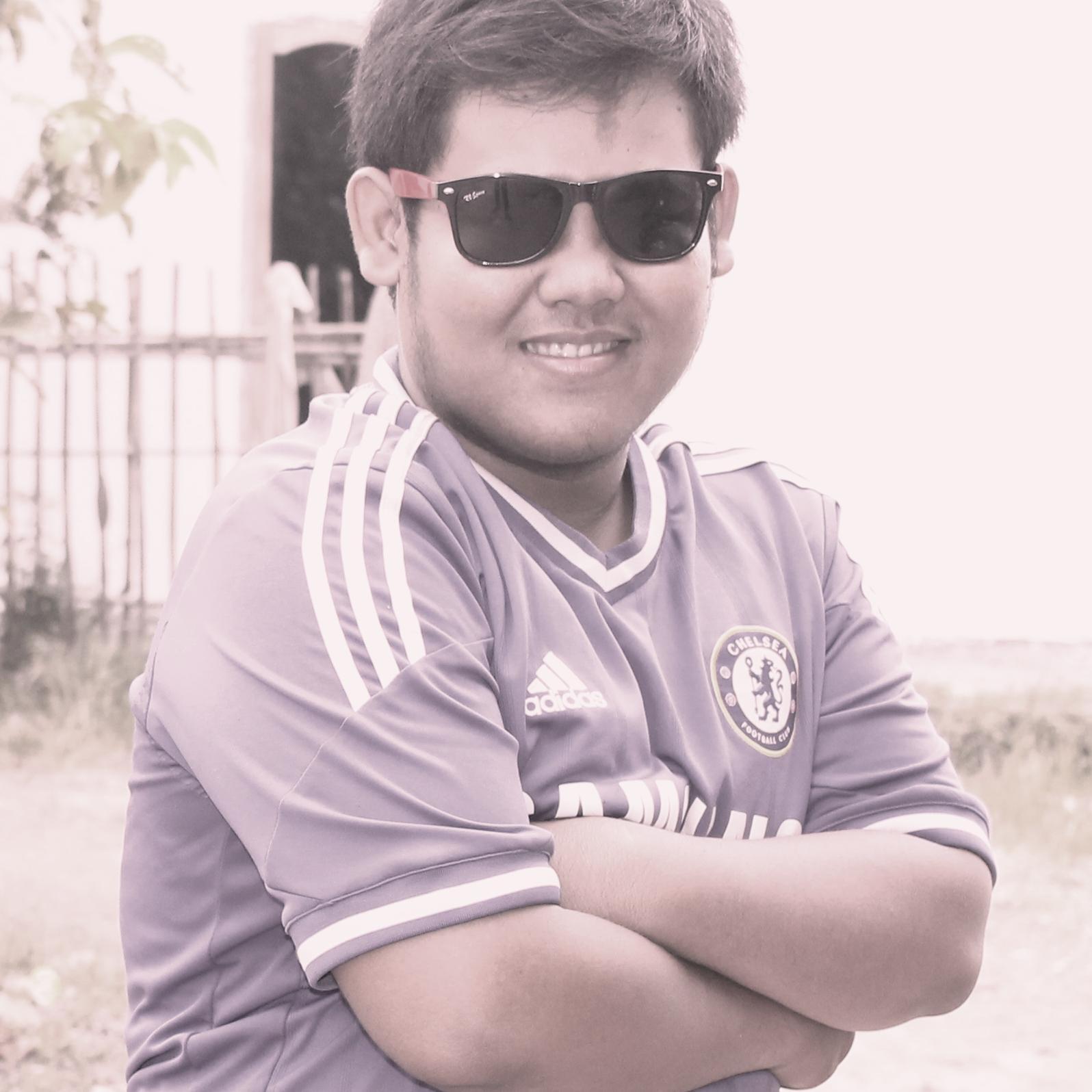 RahmadPriyadiN2's profile picture. Natural aja lah للّهُ