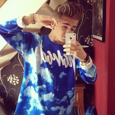 Hi we are major jake Mitchell fans xx we love you jake with all our heart❤️ Don't forget to show your friends about us☺ plz notice us jake x