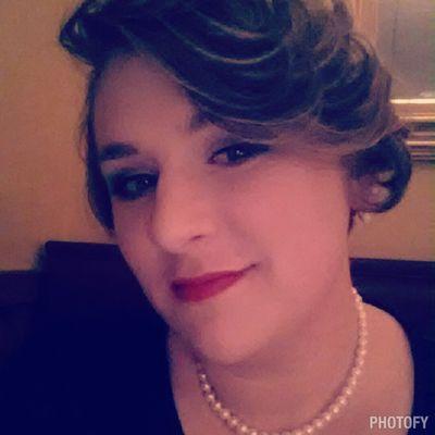 Independent woman, mother to a wonderful daughter, lab manager