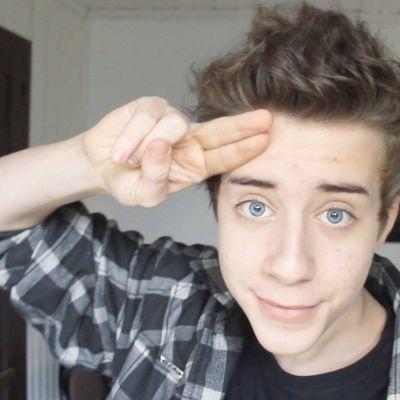 Fã de Youtuber ❤❤❤❤ sigam no fc da 1D @Cute_Boys_1D