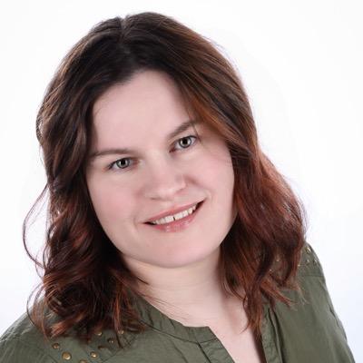 Visualimpressio's profile picture. Professional photographer in Portland, Oregon specializing in newborn, children, and family photography. I want to help you preserve your precious memories.