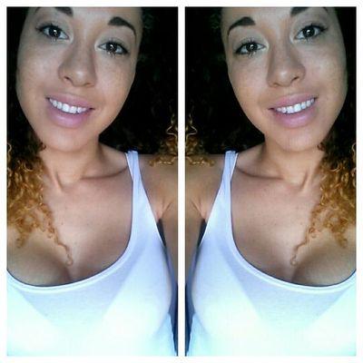 I'm Sophia the Diva ;) love films, love sunshine, amateur photographer/filmmaker, like marmaite Love me or Loathe me..