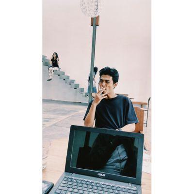 Saya tak patut untuk dicontoh..
| line : ivanpete, IG : @ivanpetee