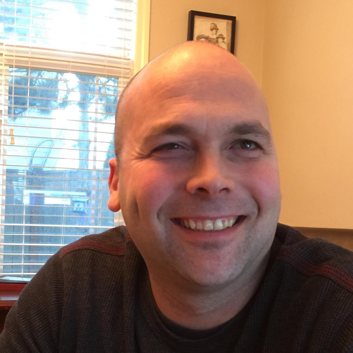 Family man, friend, network marketer! Here to make you make money!