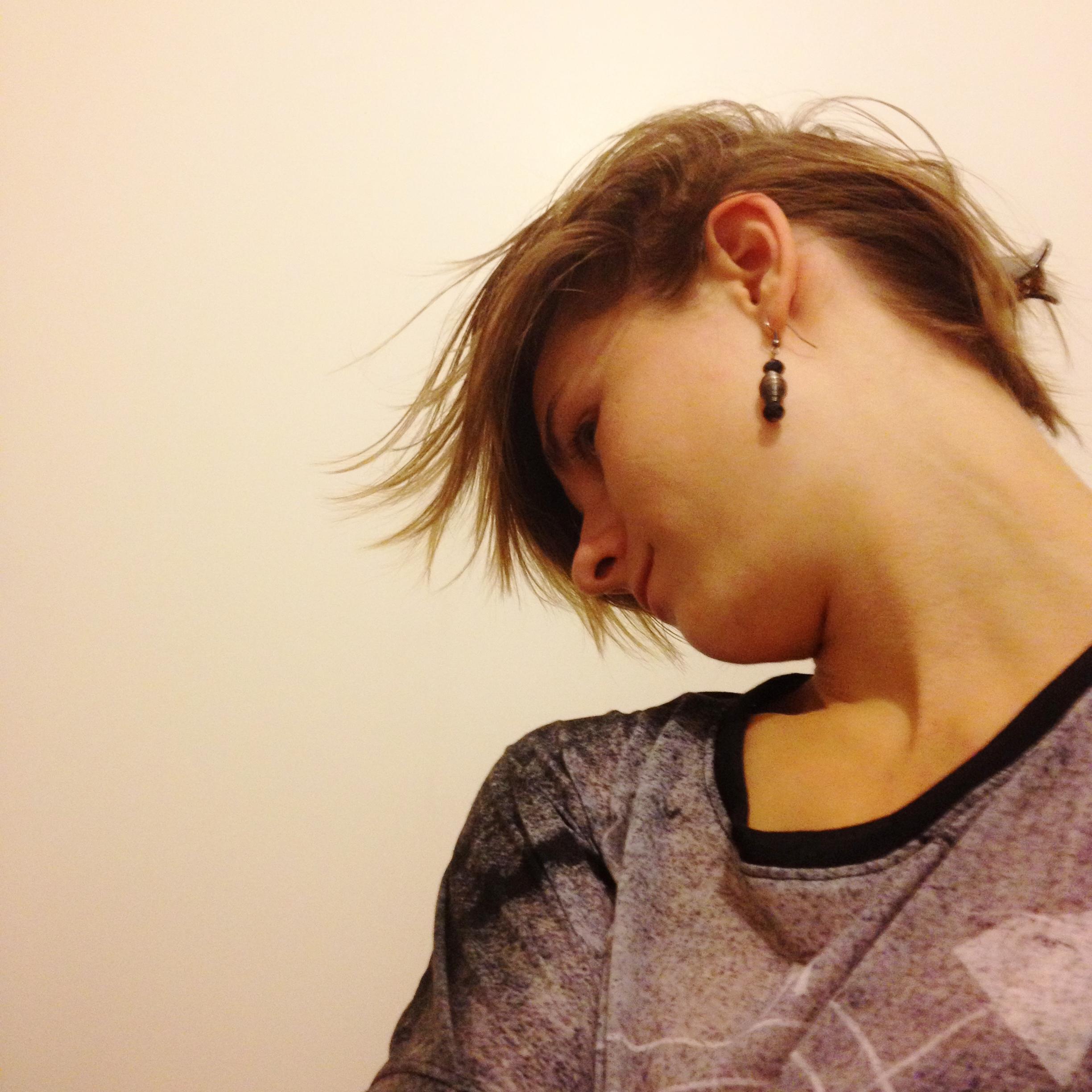 al_let11's profile picture. 