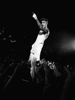 JB me sigue/100%belieber boy