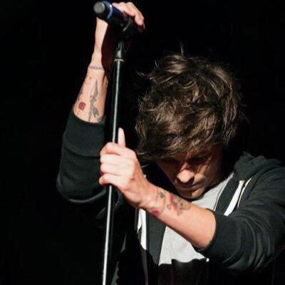 FOLLOW ME ON @1DForLifeHSxx I FOLLOW BACK