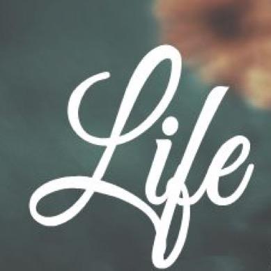 I like to talk about random life situations, quotes and giving advice. *Lets talk about life, What pushes your buttons, Random thoughts, Lets rant about it.