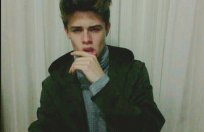 Gaby. Ramón. Bren. Chloe.Tana. Mish. Teddy.Viks. Andy.Radina. Fanii es una patata como yo