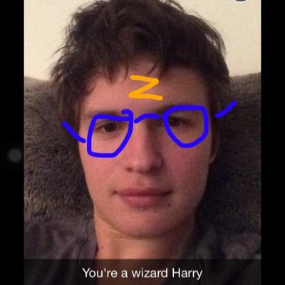 booksandpizza_'s profile picture. 