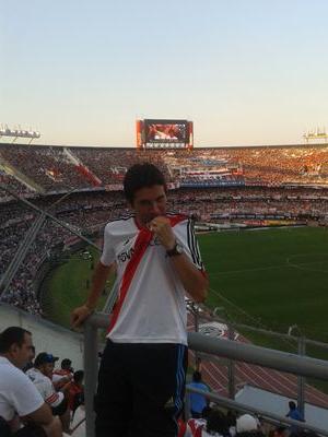 DJ,fanático de DEPECHE MODE,música de los ochenta y FANÁTICO DE RIVER