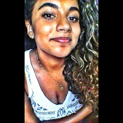 ...Onde estão os anjos de plantão, sei que é dificil atender tds as preses, sei que a minha é mais uma em meio a multidão. Sera qe Deus pode me ouvir ...☀