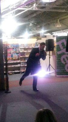 theslottslot's profile picture. Left handed fan of the fried egg. Could have been a Peaky Blinder. Most importantly, I am not the inventor of the dimmer switch.