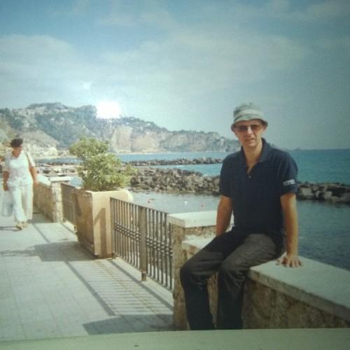 Giardini con veduta capo Taormina una delle isole piu' belle al mondoSicilia GOETHE  nel 700 e' rimasto meravigliato di tanta bellezza.