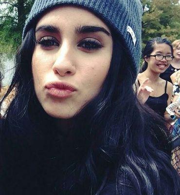 mera mortal otária por Fifth Harmony
