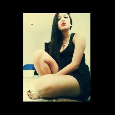 Una princesa no despierta con el beso de un principe'' Despierta con el amor verdadero. JAJA' xD