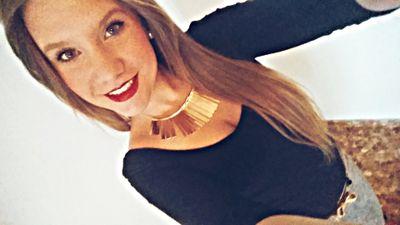 18. Soy loca, me encariño rapido, olvido lento, muy amiga de mis amigos, me rio facil de cualquier tonteria :) me gusta qe me hagan reir.