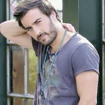 Actor de Viudas e Hijos Del Rock And Roll | Hincha fanatico de RACING ♥