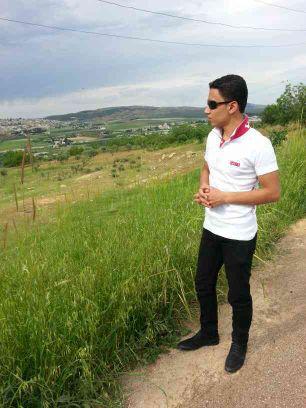 ecdf360257464ee's profile picture. امير الرومانس