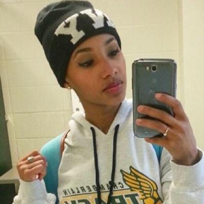 realest__b's profile picture. single ✨ biology major #UALR17 | Goofy girls make the world go round ✨ new page