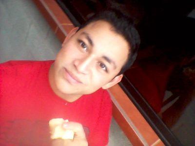 Soy un joven q lo uniko q desea es ser feliz en la vida aunq no lo es tan sencillo x los obtaculos q no ponen por vernos fracasar...