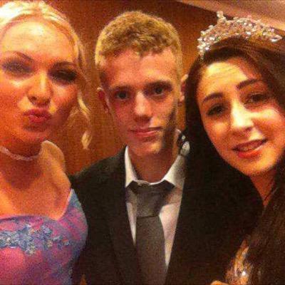 scotthallsafc's profile picture. 