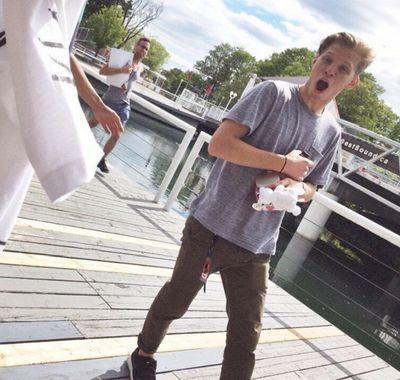 i can shimmy better than nick