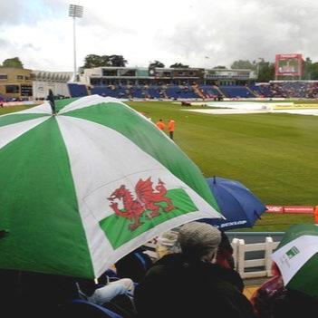 Welsh Club Cricketer, showcasing his mediocracy in Glamorgan and Monmouthshire League!