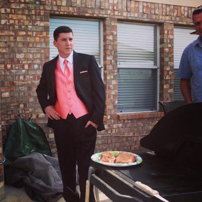 19. Political Science major. Social Liberal, Fiscal Conservative. RT, Like, Reply ≠ endorsement.