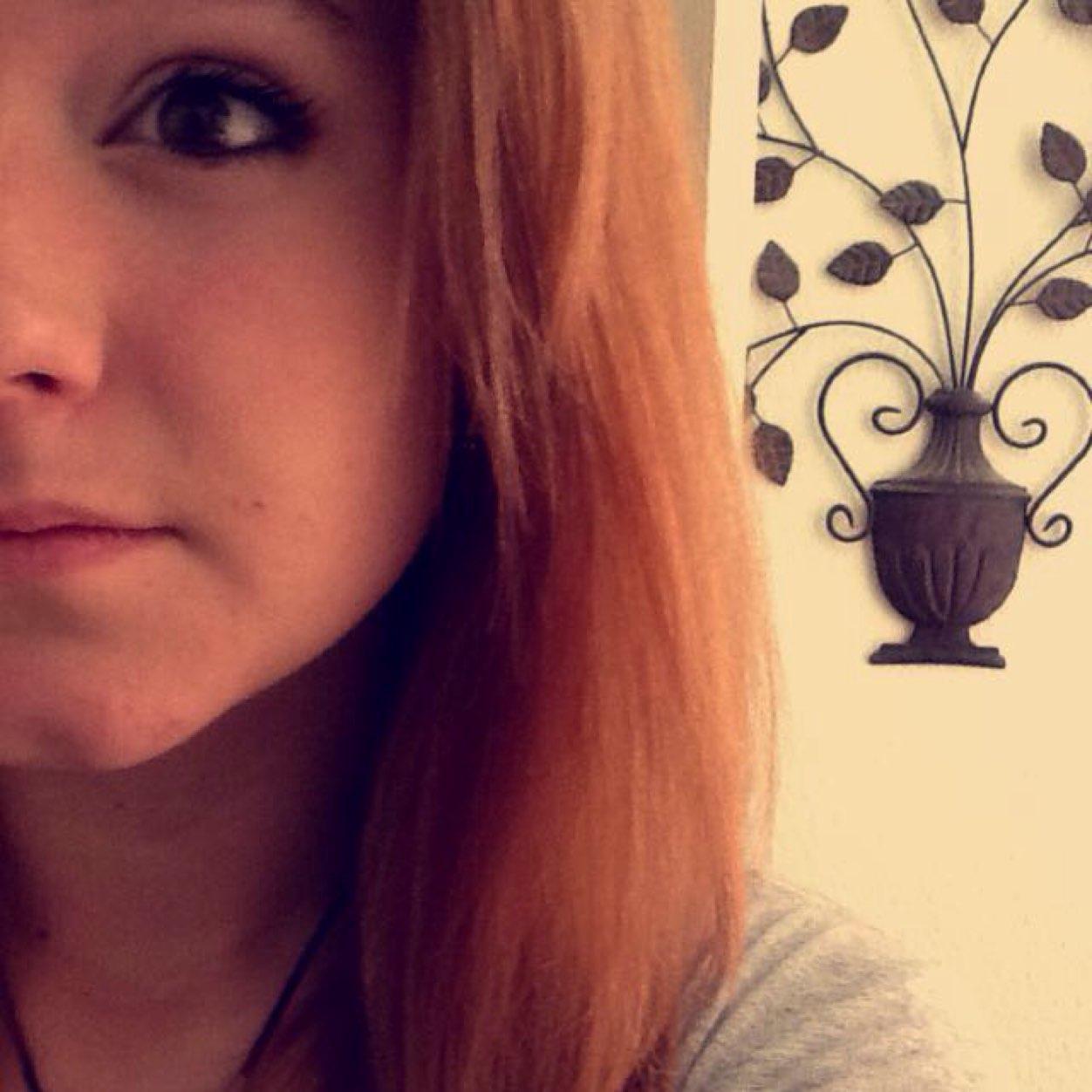 baily_barnes's profile picture. Im a singer song writer and i play guitar, piano and drums! I love music, its my life!3