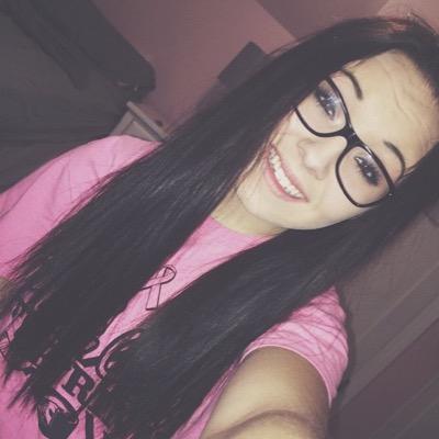 Livin Laughin and Lovin ❤️❤️❤️

MAHOMIE 4 LYFE ❤️❤️❤️♥️♥️♥️️

@YarenTorres is bae️❤️